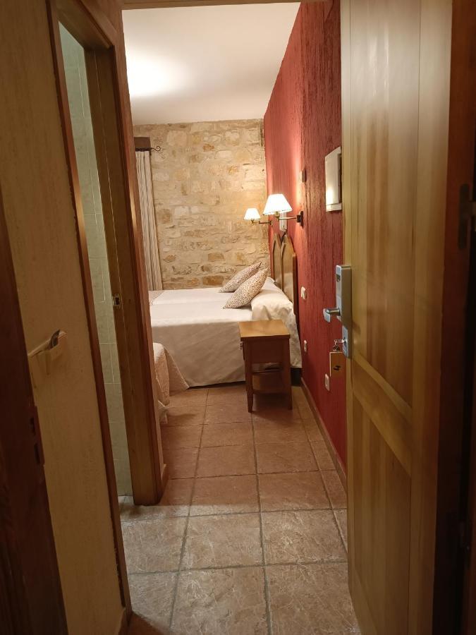 Hostal Decerca Prádena 部屋 写真