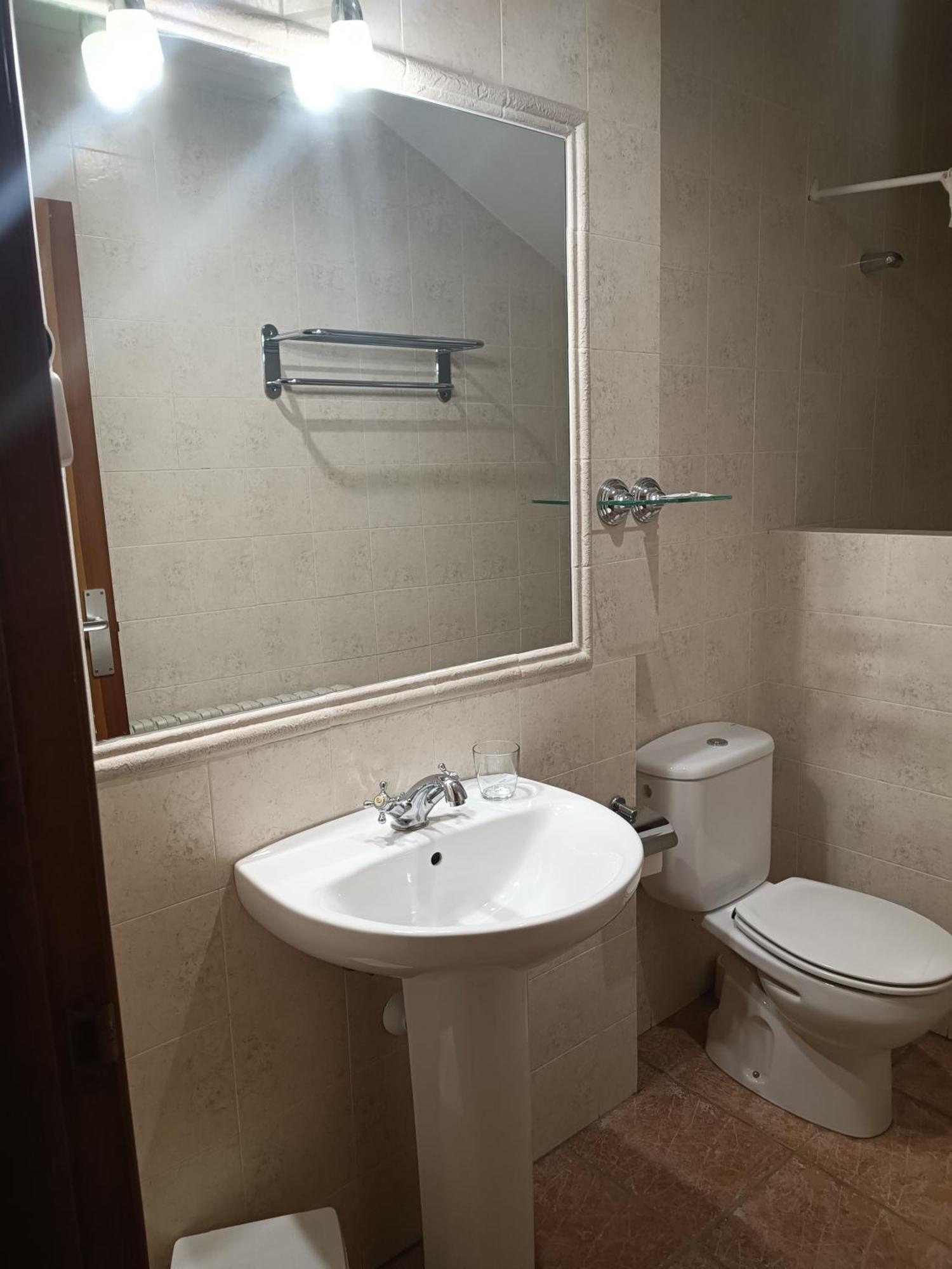 Hostal Decerca Prádena 部屋 写真